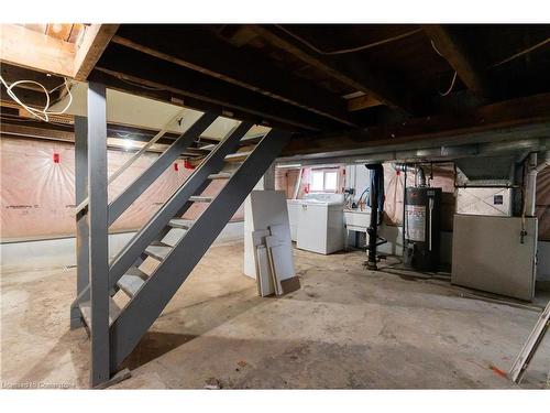 289 Roxborough Avenue, Hamilton, ON - Indoor Photo Showing Basement