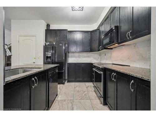 235 Stone Church Road E, Hamilton, ON - Indoor Photo Showing Kitchen With Upgraded Kitchen