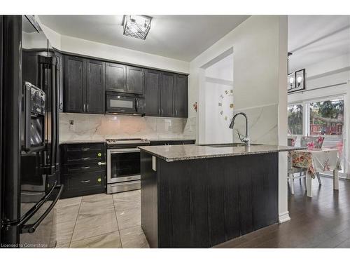 235 Stone Church Road E, Hamilton, ON - Indoor Photo Showing Kitchen With Upgraded Kitchen