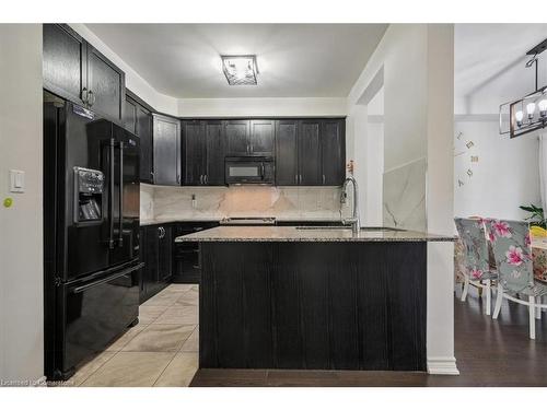 235 Stone Church Road E, Hamilton, ON - Indoor Photo Showing Kitchen With Upgraded Kitchen