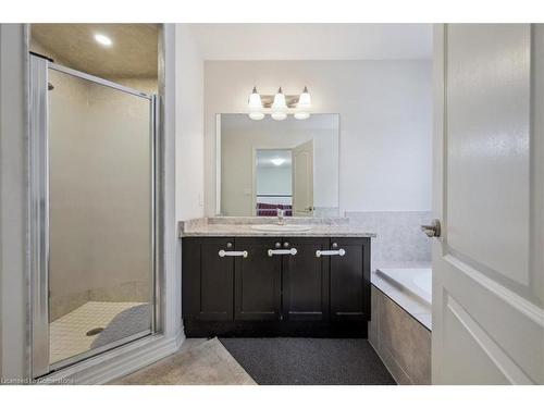 235 Stone Church Road E, Hamilton, ON - Indoor Photo Showing Bathroom