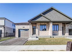 106 South Parkwood Boulevard  Elmira, ON N3B 0E6