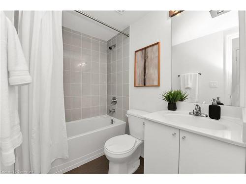 302-58 Macaulay Avenue, Toronto, ON - Indoor Photo Showing Bathroom