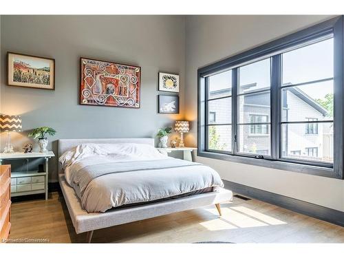 46 Jarvis Street, Brantford, ON - Indoor Photo Showing Bedroom