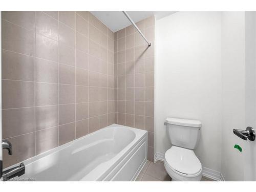 55 Teskey Crescent, Hamilton, ON - Indoor Photo Showing Bathroom