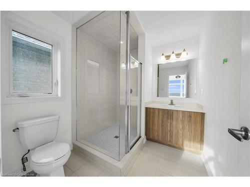 55 Teskey Crescent, Hamilton, ON - Indoor Photo Showing Bathroom