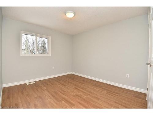 15 Wood Street E, Hamilton, ON - Indoor Photo Showing Other Room