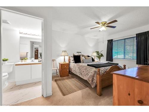 376 Silverbirch Boulevard, Mount Hope, ON - Indoor Photo Showing Bedroom