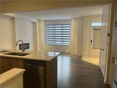 3256 Sixth Line W/S Line, Oakville, ON - Indoor Photo Showing Kitchen With Double Sink