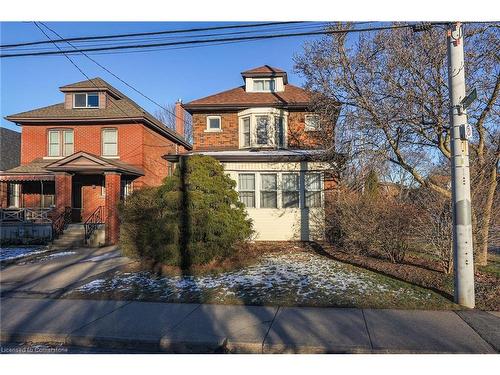 21 Paisley Avenue S, Hamilton, ON - Outdoor