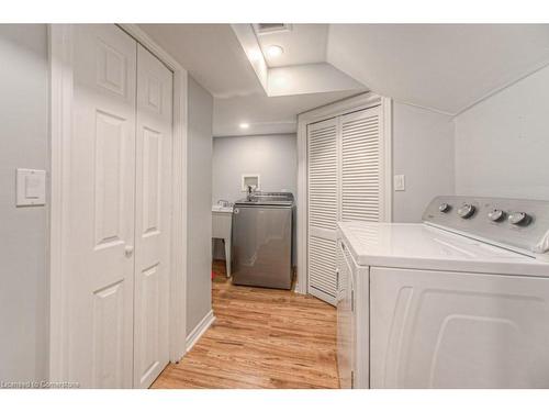 6 Shirley Street, Dundas, ON - Indoor Photo Showing Laundry Room