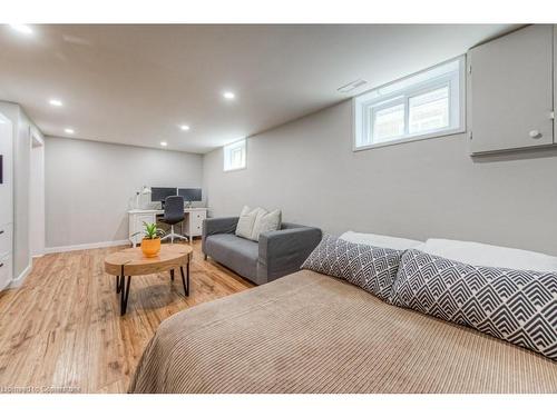 6 Shirley Street, Dundas, ON - Indoor Photo Showing Basement