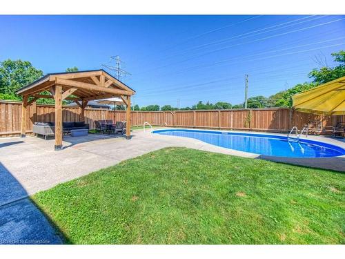 6 Shirley Street, Dundas, ON - Outdoor With In Ground Pool With Backyard