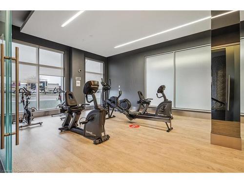 222-65 Speers Road, Oakville, ON - Indoor Photo Showing Gym Room