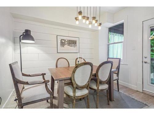 55 Balmoral Avenue N, Hamilton, ON - Indoor Photo Showing Dining Room