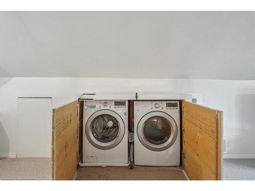 55 Balmoral Avenue N, Hamilton, ON - Indoor Photo Showing Laundry Room