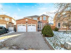 1594 Stillriver Crescent  Mississauga, ON L5M 3X1