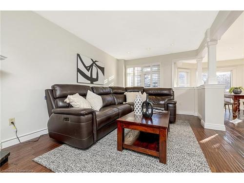 1594 Stillriver Crescent, Mississauga, ON - Indoor Photo Showing Bedroom