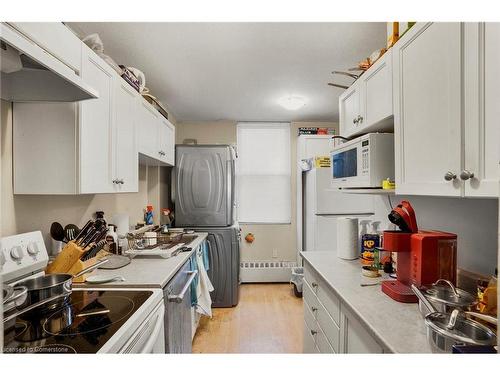 832-350 Quigley Road, Hamilton, ON - Indoor Photo Showing Kitchen