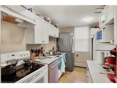 832-350 Quigley Road, Hamilton, ON - Indoor Photo Showing Kitchen