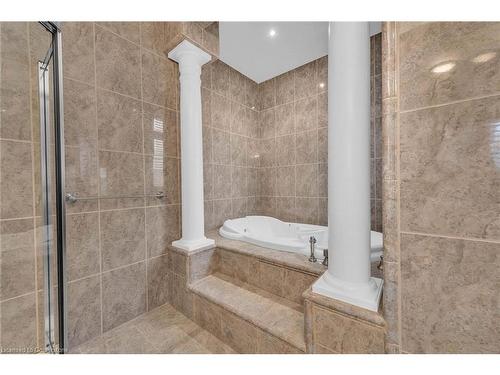 117 Christopher Drive, Hamilton, ON - Indoor Photo Showing Bathroom