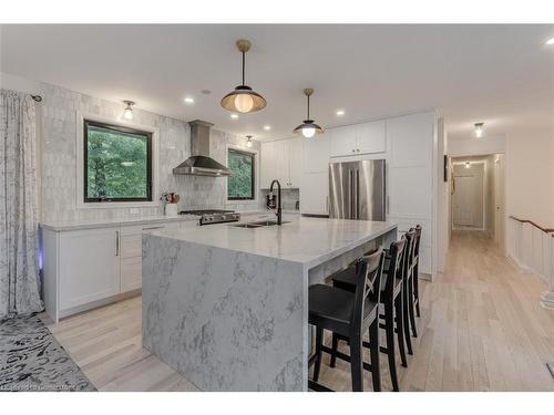 1891 Heather Hills Drive, Burlington, ON - Indoor Photo Showing Kitchen With Upgraded Kitchen