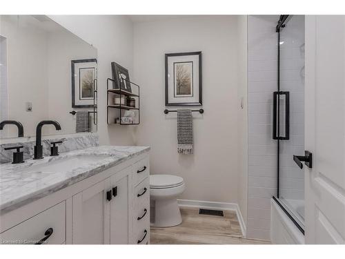 1891 Heather Hills Drive, Burlington, ON - Indoor Photo Showing Bathroom