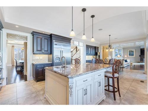 56 Aquamarine Drive, Hamilton, ON - Indoor Photo Showing Kitchen With Upgraded Kitchen