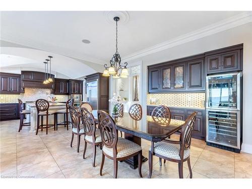 56 Aquamarine Drive, Hamilton, ON - Indoor Photo Showing Dining Room