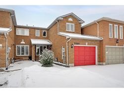 3260 Bobwhite Mews  Peel, ON L5N 6G1