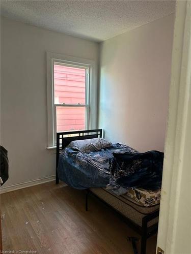 61 Primrose Avenue, Hamilton, ON - Indoor Photo Showing Bedroom