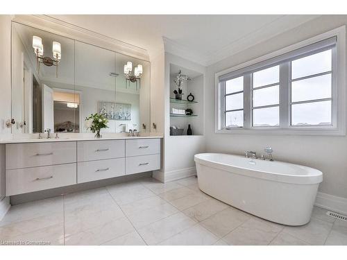 2301 Charles Cornwall Avenue, Oakville, ON - Indoor Photo Showing Bathroom