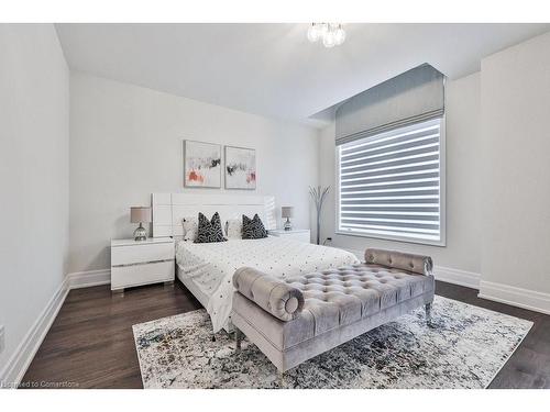 2301 Charles Cornwall Avenue, Oakville, ON - Indoor Photo Showing Bedroom