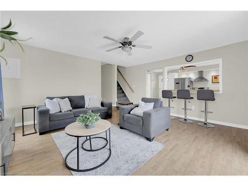 263 Orkney Street W, Caledonia, ON - Indoor Photo Showing Living Room