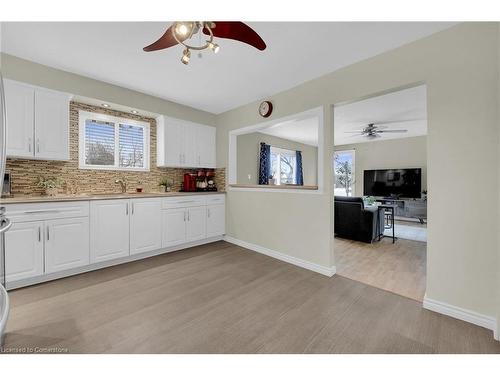 263 Orkney Street W, Caledonia, ON - Indoor Photo Showing Kitchen