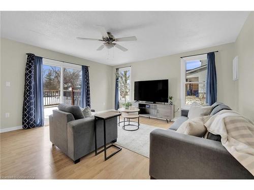 263 Orkney Street W, Caledonia, ON - Indoor Photo Showing Living Room