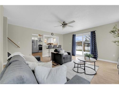 263 Orkney Street W, Caledonia, ON - Indoor Photo Showing Living Room