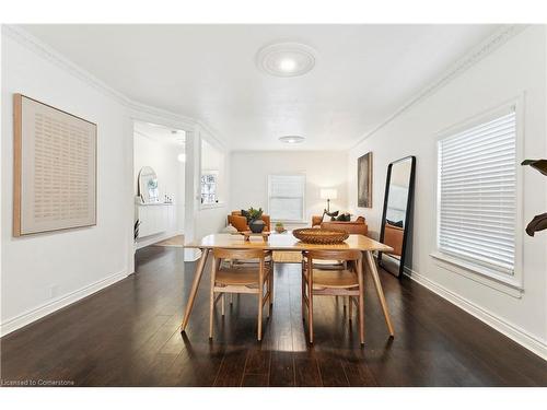 201 Rosslyn Avenue N, Hamilton, ON - Indoor Photo Showing Dining Room