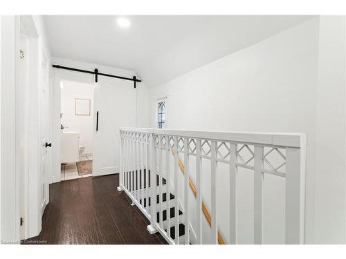 201 Rosslyn Avenue N, Hamilton, ON - Indoor Photo Showing Other Room