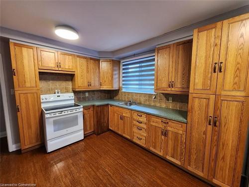 99 Wise Crescent, Hamilton, ON - Indoor Photo Showing Kitchen