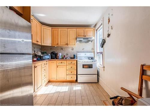 55 Cannon Street W, Hamilton, ON - Indoor Photo Showing Kitchen