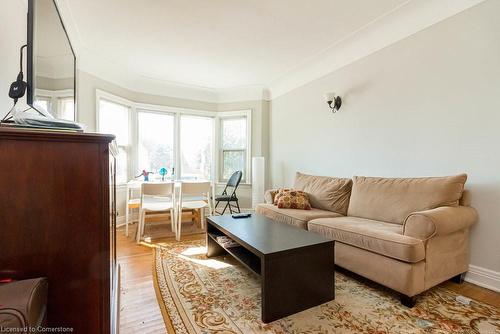 1028 Main Street W, Hamilton, ON - Indoor Photo Showing Living Room