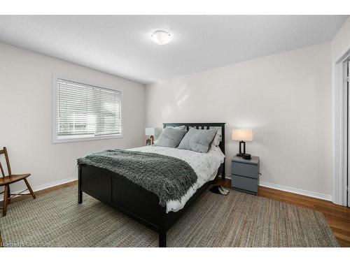 133-3333 New Street, Burlington, ON - Indoor Photo Showing Bedroom