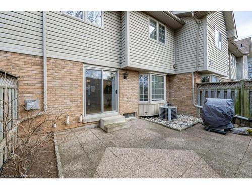 133-3333 New Street, Burlington, ON - Outdoor