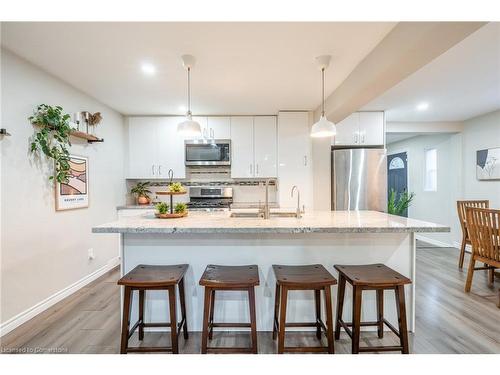 24 Roxborough Avenue, Hamilton, ON - Indoor Photo Showing Other Room