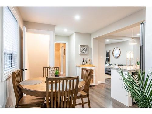 24 Roxborough Avenue, Hamilton, ON - Indoor Photo Showing Dining Room