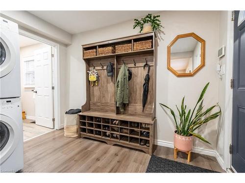 24 Roxborough Avenue, Hamilton, ON - Indoor Photo Showing Laundry Room