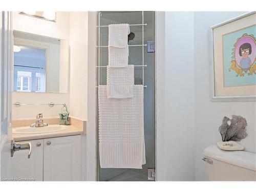 262-351 Wallace Avenue, Toronto, ON - Indoor Photo Showing Bathroom