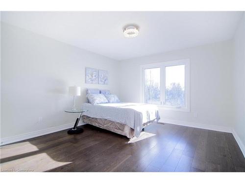 2124 Nipigon Drive, Oakville, ON - Indoor Photo Showing Bedroom