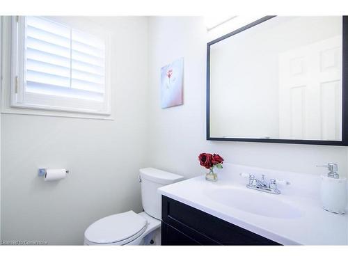 2124 Nipigon Drive, Oakville, ON - Indoor Photo Showing Bathroom